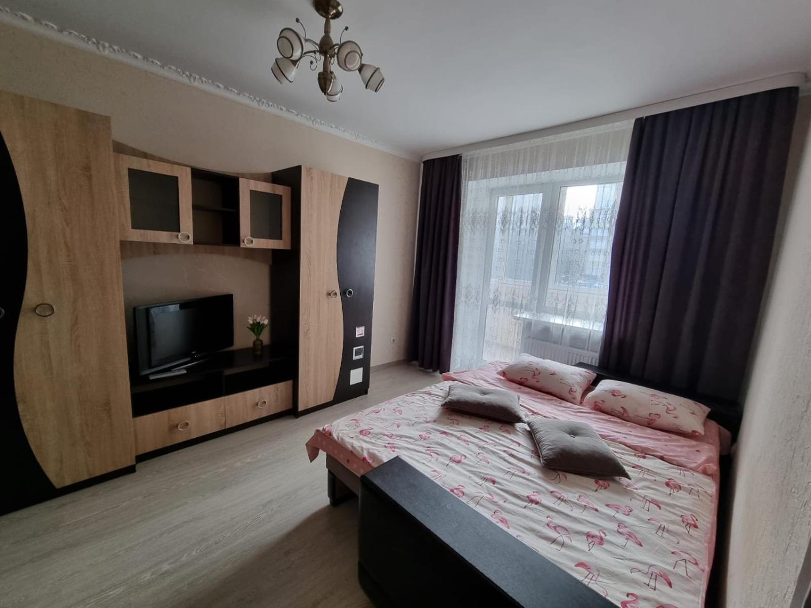 Port City Apartment Lutsk Exterior photo